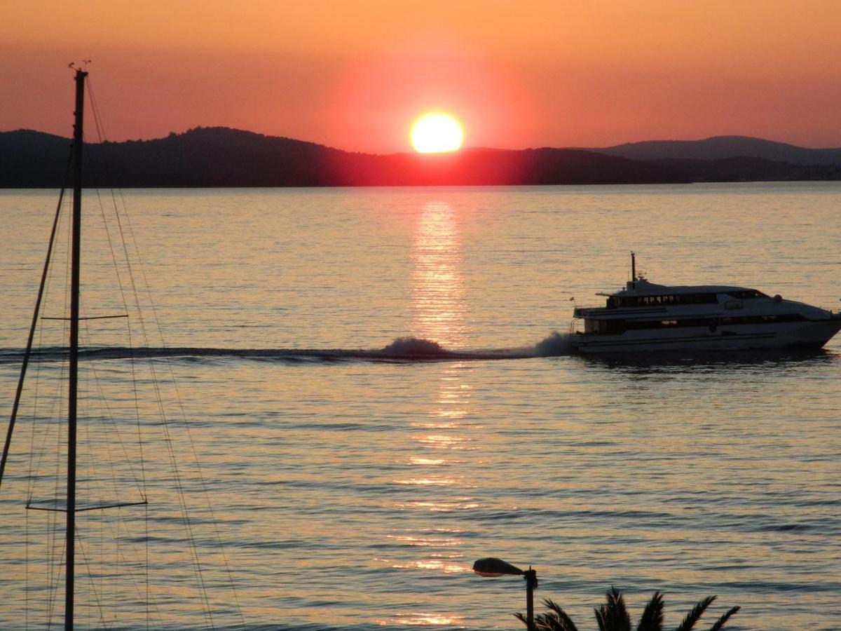 Ferienwohnung Sunset Delight In Old Town Zadar Exterior foto